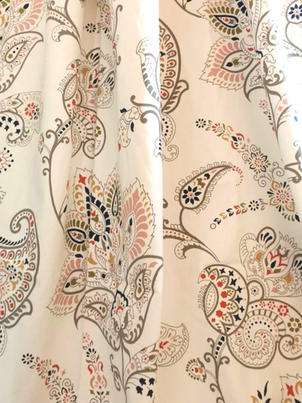 IKEA PUSSMUN White Curtains with Gray Paisley and Pink Accents 98” x 57”